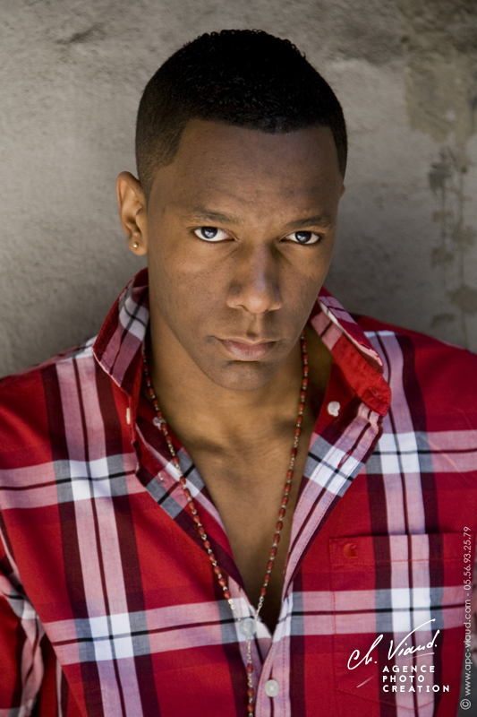 portait photo d'un homme pour un book photo