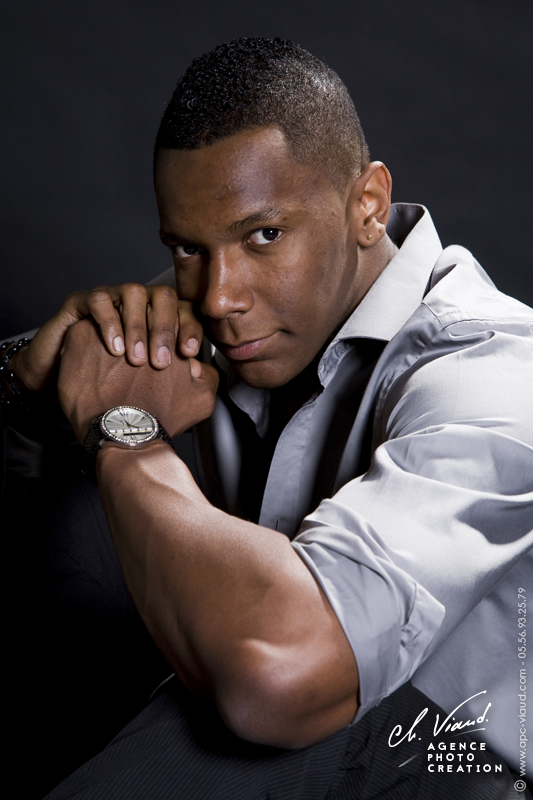 Seance photo en studio professionnel pour homme