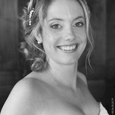 Reportage mariage, portrait en noir et blanc de la mariée