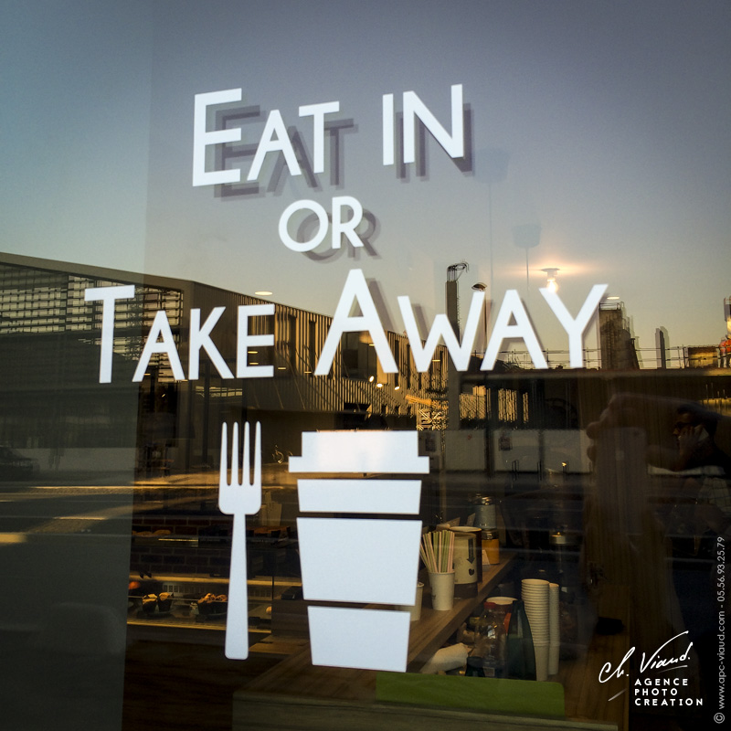 Création et impression Autocollant pour vitrine