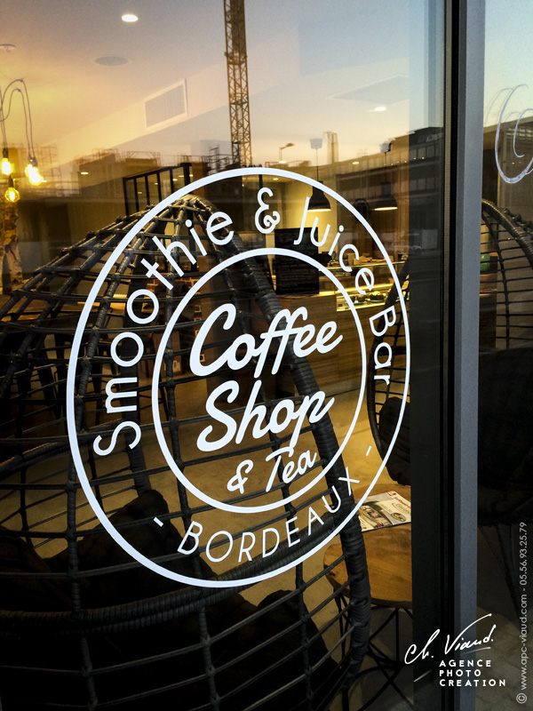 Création et impression Autocollant pour vitrine