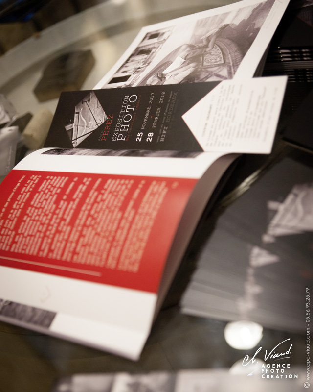 Création et mise en page d'un catalogue de présentation pour un auteur photographe et son exposotion humaniste