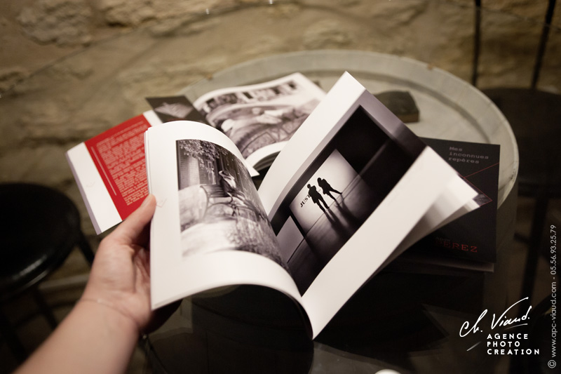 Création et mise en page d'un catalogue de présentation pour un auteur photographe et son exposotion humaniste