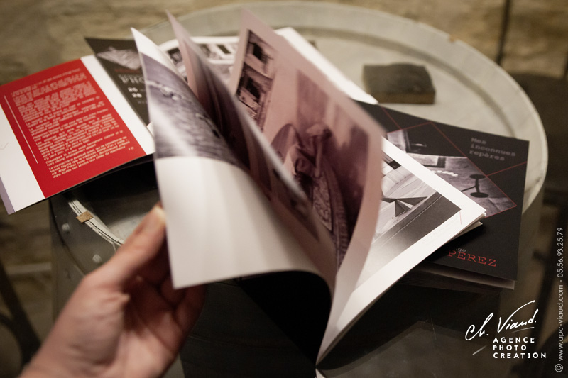 Création et mise en page d'un catalogue de présentation pour le photographe auteur Ange Perez et son exposotion humaniste