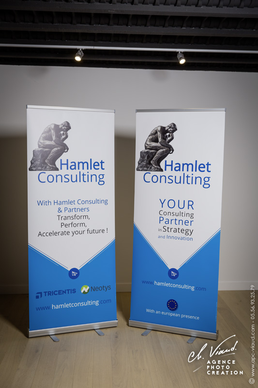 Mise en page de deux kakemonos pour un stand