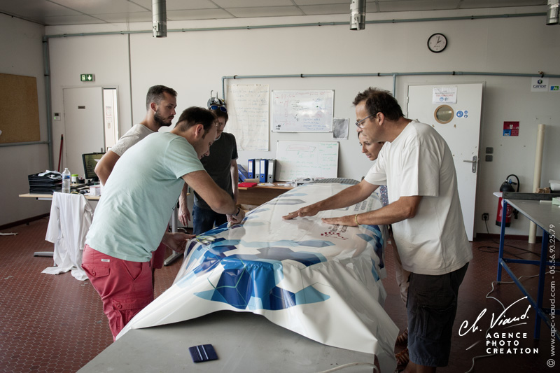 Création, impression et pose d'un stickers covering pour planche de paddle