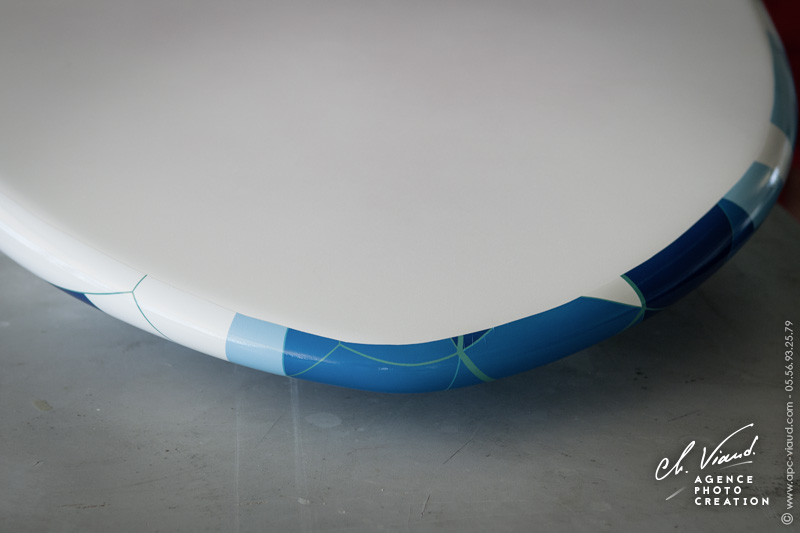 Création, impression et pose d'un stickers covering pour planche de paddle