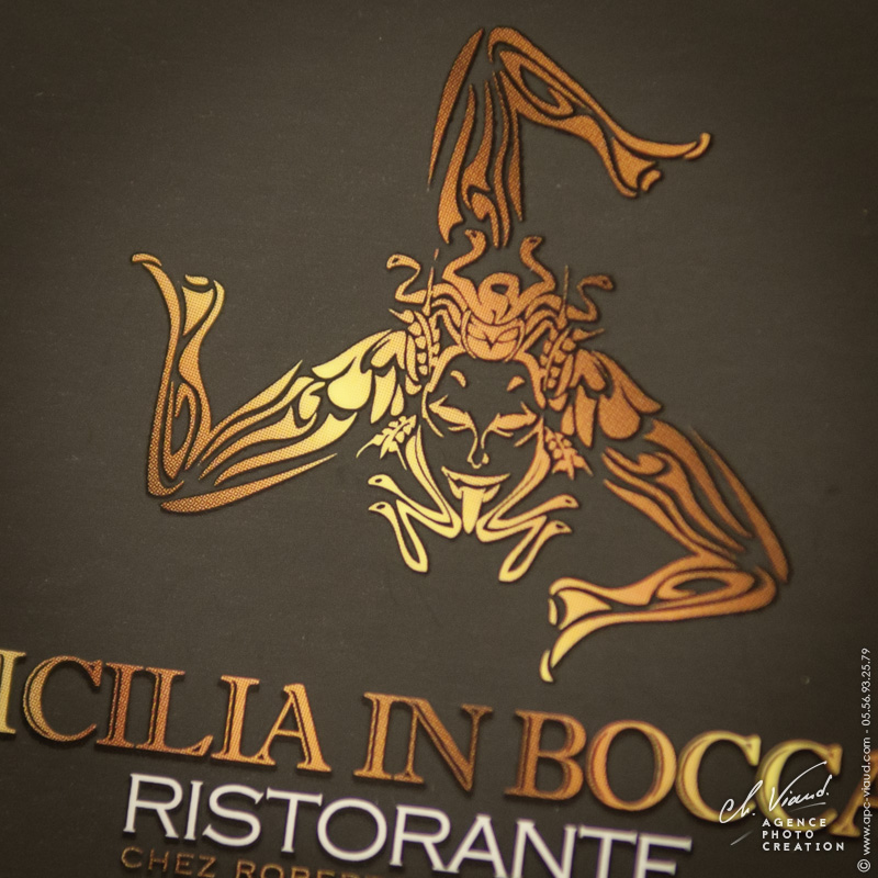 Création carte de visite avec vernis pour un restaurant