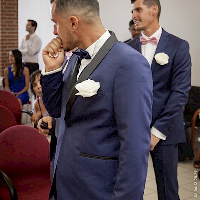 Reportage mariage, arrivée à la mairie