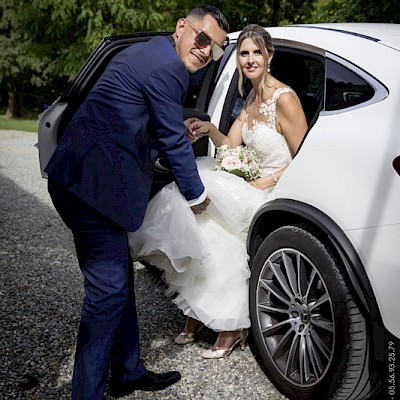 Reportage mariage, photo de la sortie de la mairie