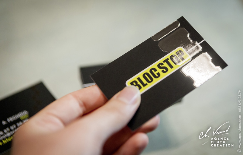 Création carte de visite luxe avec vernis 3D