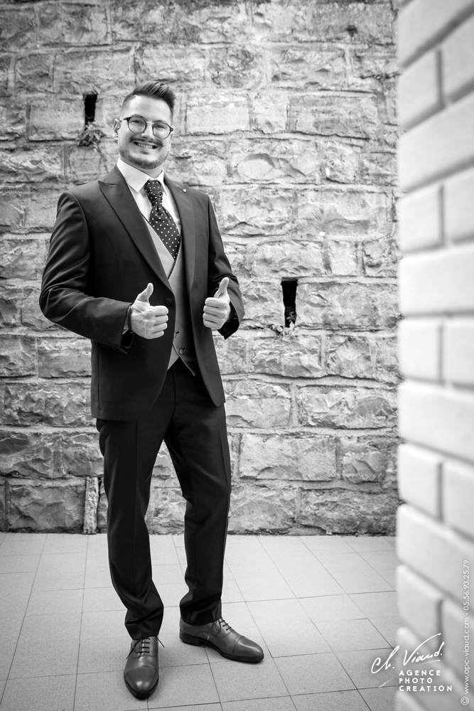 Reportage mariage, photo de l'habillage du marié