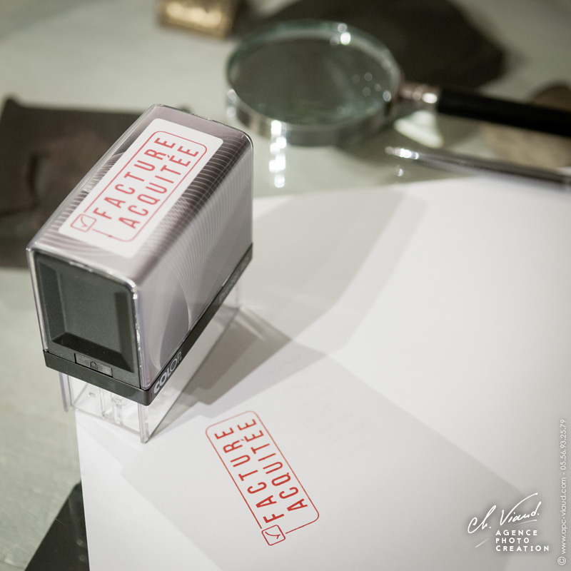 Mise en situation du tampon facture acquitée de PB Construction