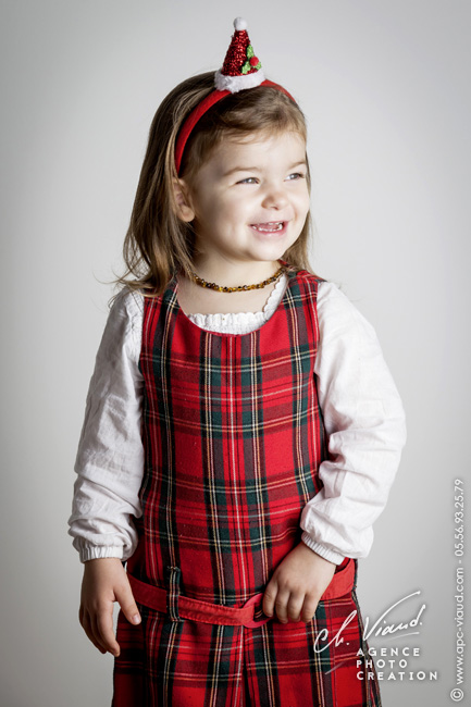 Photo d'une petite fille pour Noël