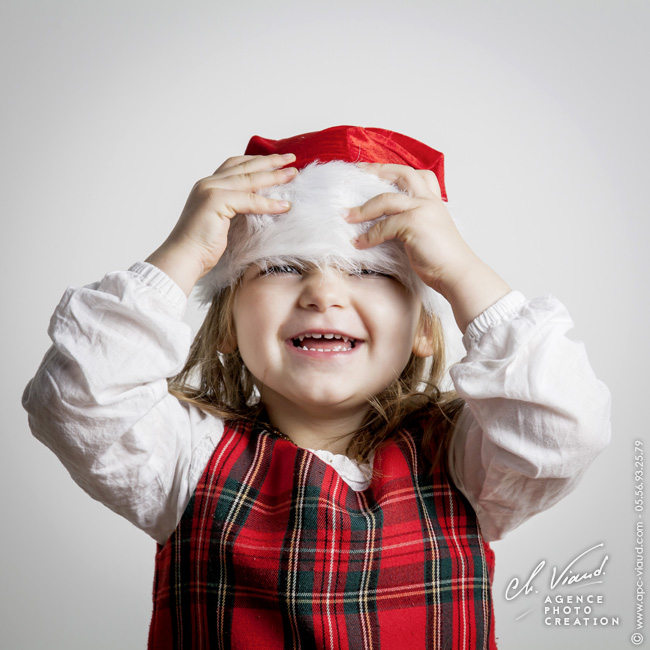 Séance en studio humour pour une petite fille