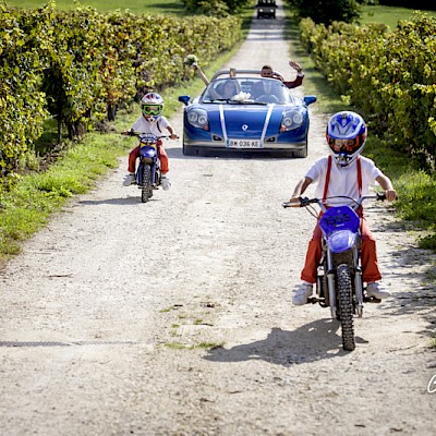 Reportage mariage - Arrivée des mariés au château